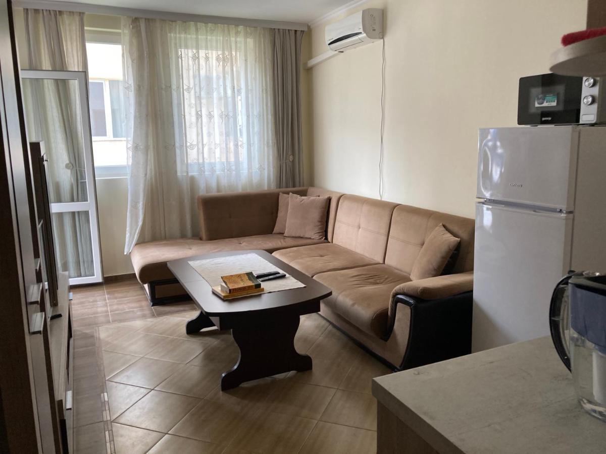 Апартамент Даскала С Паркомясто Burgas Exterior photo